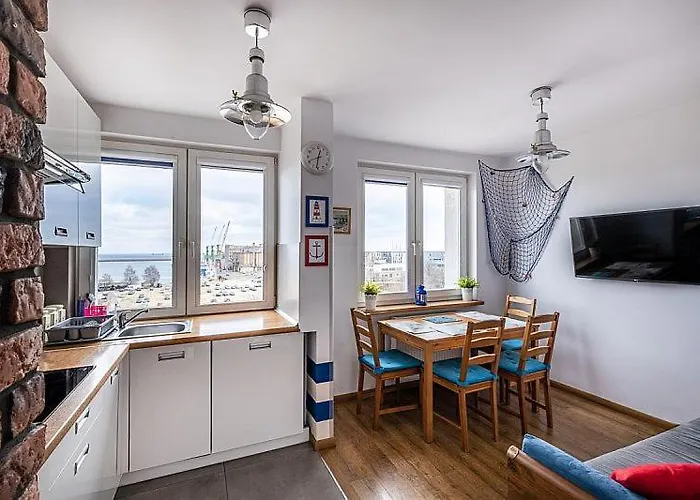 Marynarski Z Widokiem Na Morze Gdynia